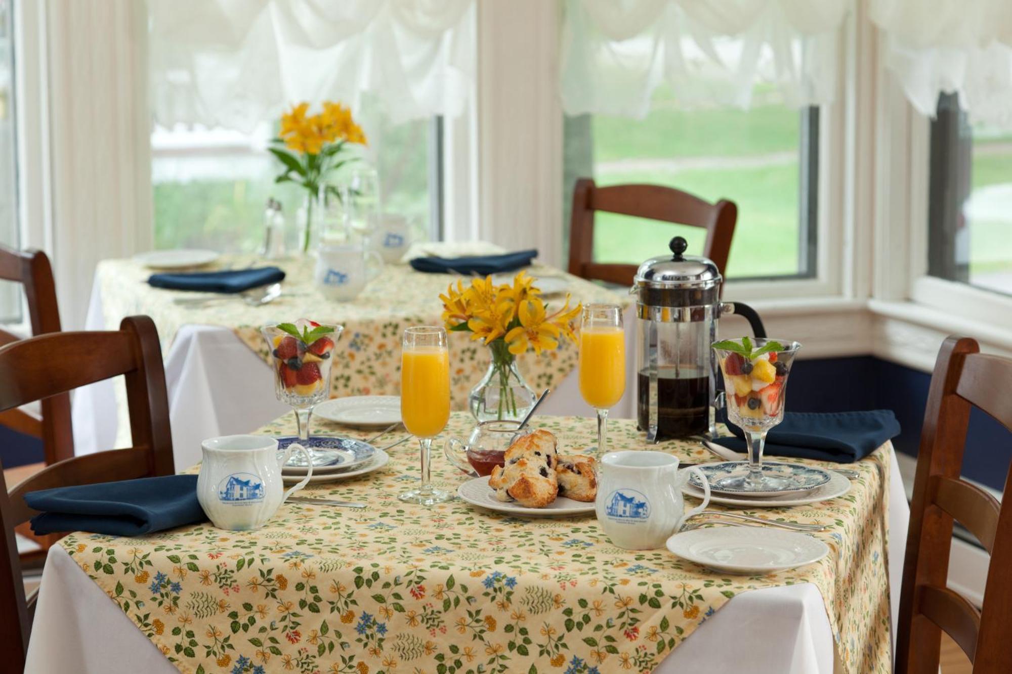 フリーポート ブリュースター ハウス  Bed & Breakfast エクステリア 写真